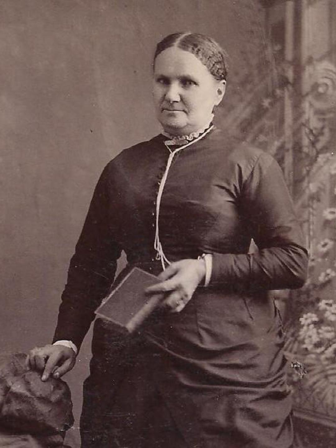 Marianna Crabb (1831 - 1919) Profile